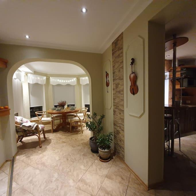 Holiday House Vijole Ρίγα Εξωτερικό φωτογραφία
