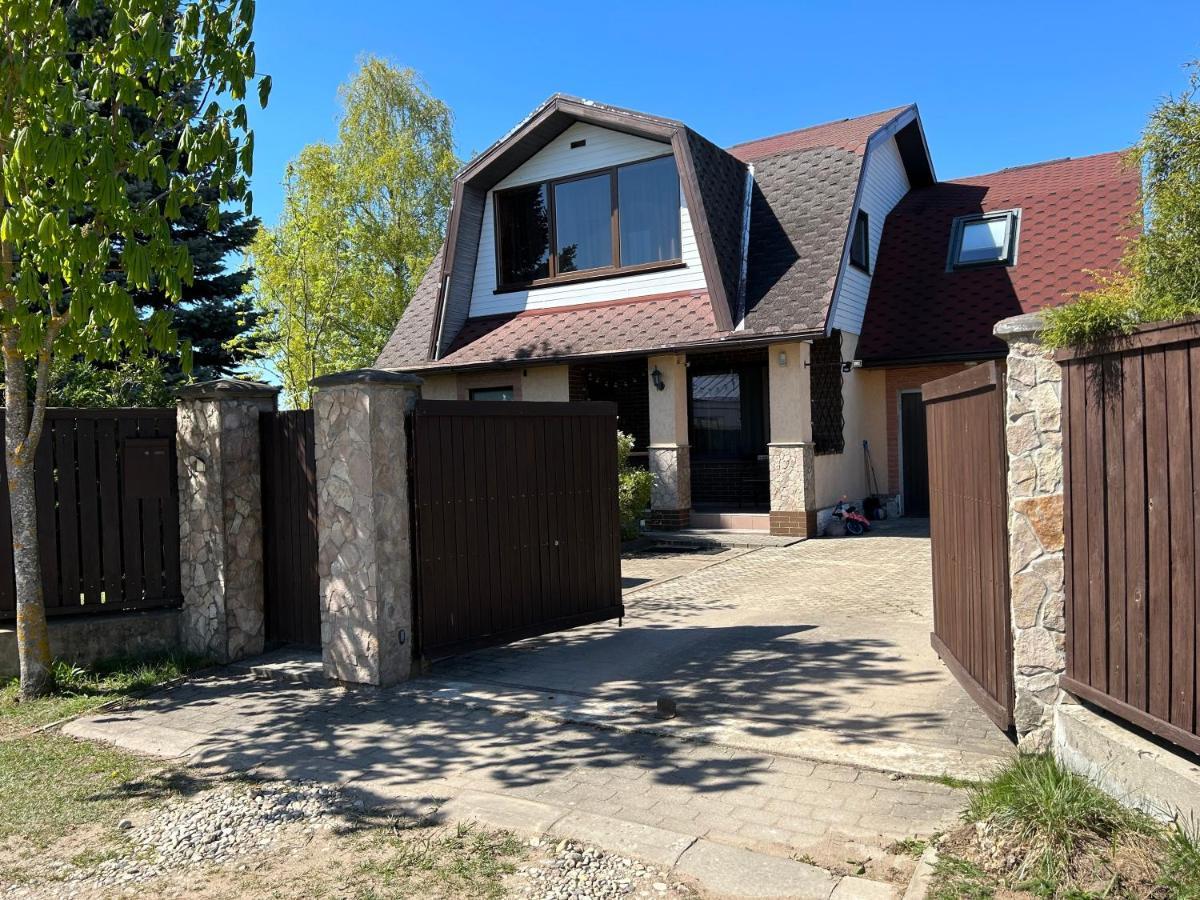 Holiday House Vijole Ρίγα Εξωτερικό φωτογραφία